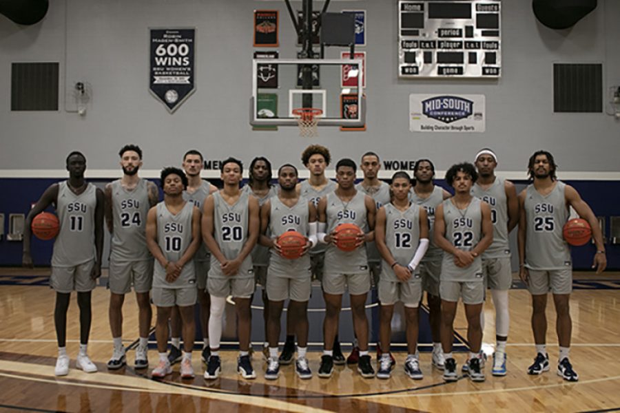 The+2021-22+Mens+Basketball+team.