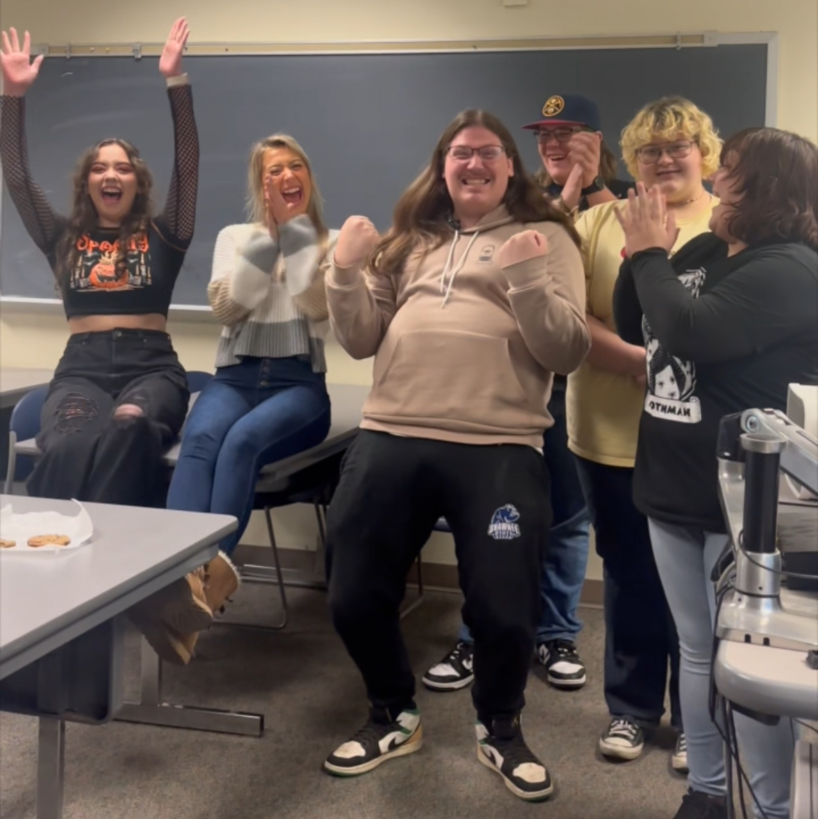 Hannah Kline, Adrienne Whitley, Ian Hillman, Brendan Major, Kate Pitts and Hope Jenkins of Shawnee's social media management class